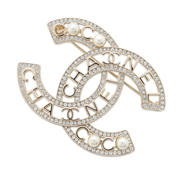 CHANEL Gold Pearl Logo Brooch - Picture 1 of 8
